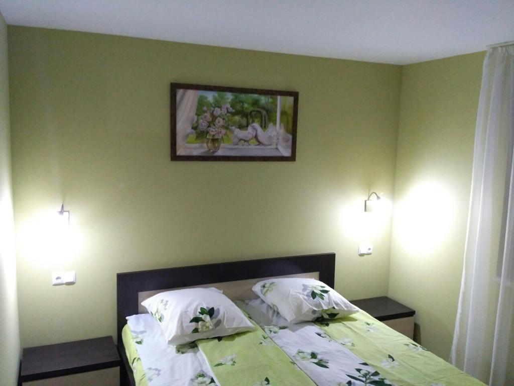 Comfort Apartment On Bogdanivska Street 7B Kiev Exterior foto