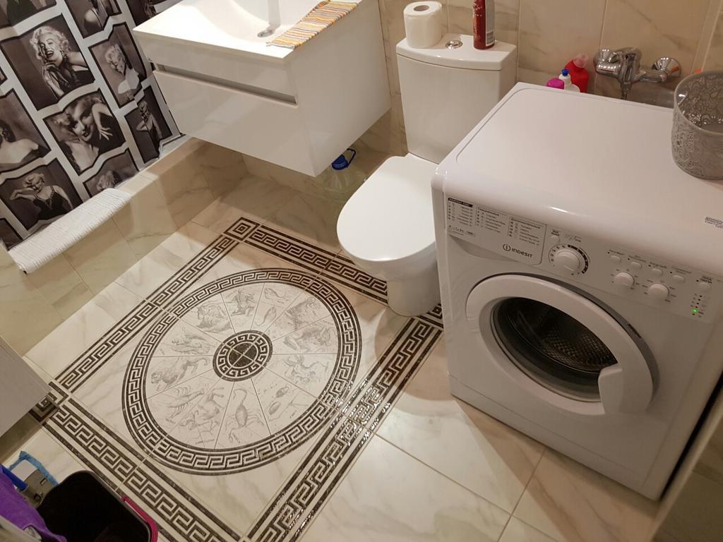 Comfort Apartment On Bogdanivska Street 7B Kiev Exterior foto