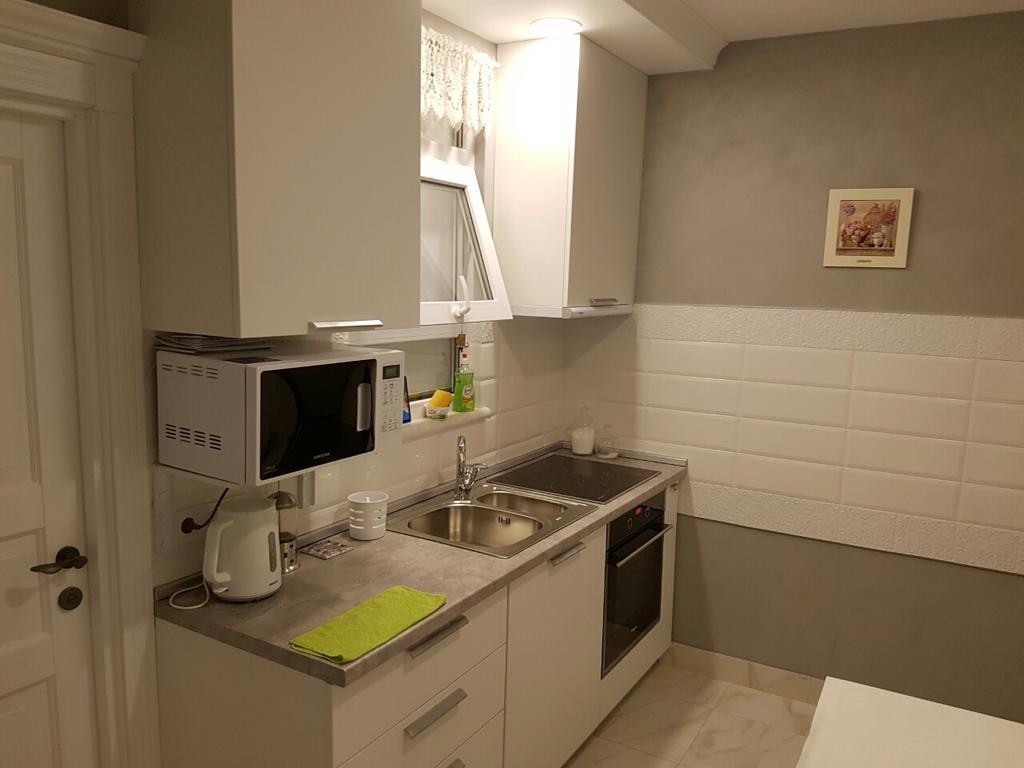 Comfort Apartment On Bogdanivska Street 7B Kiev Exterior foto